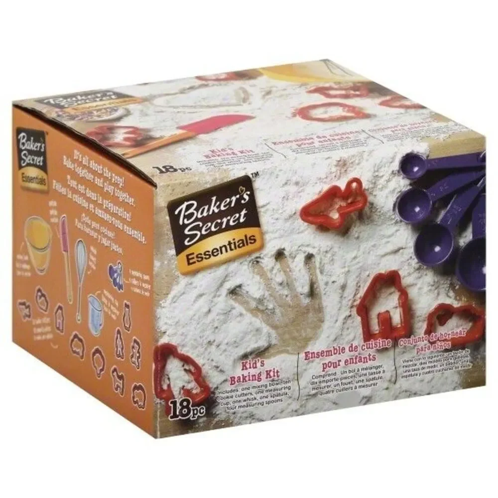 New Sealed Bakers Secret Essentials Kids Baking Kit 18 piece Cookie Cutters